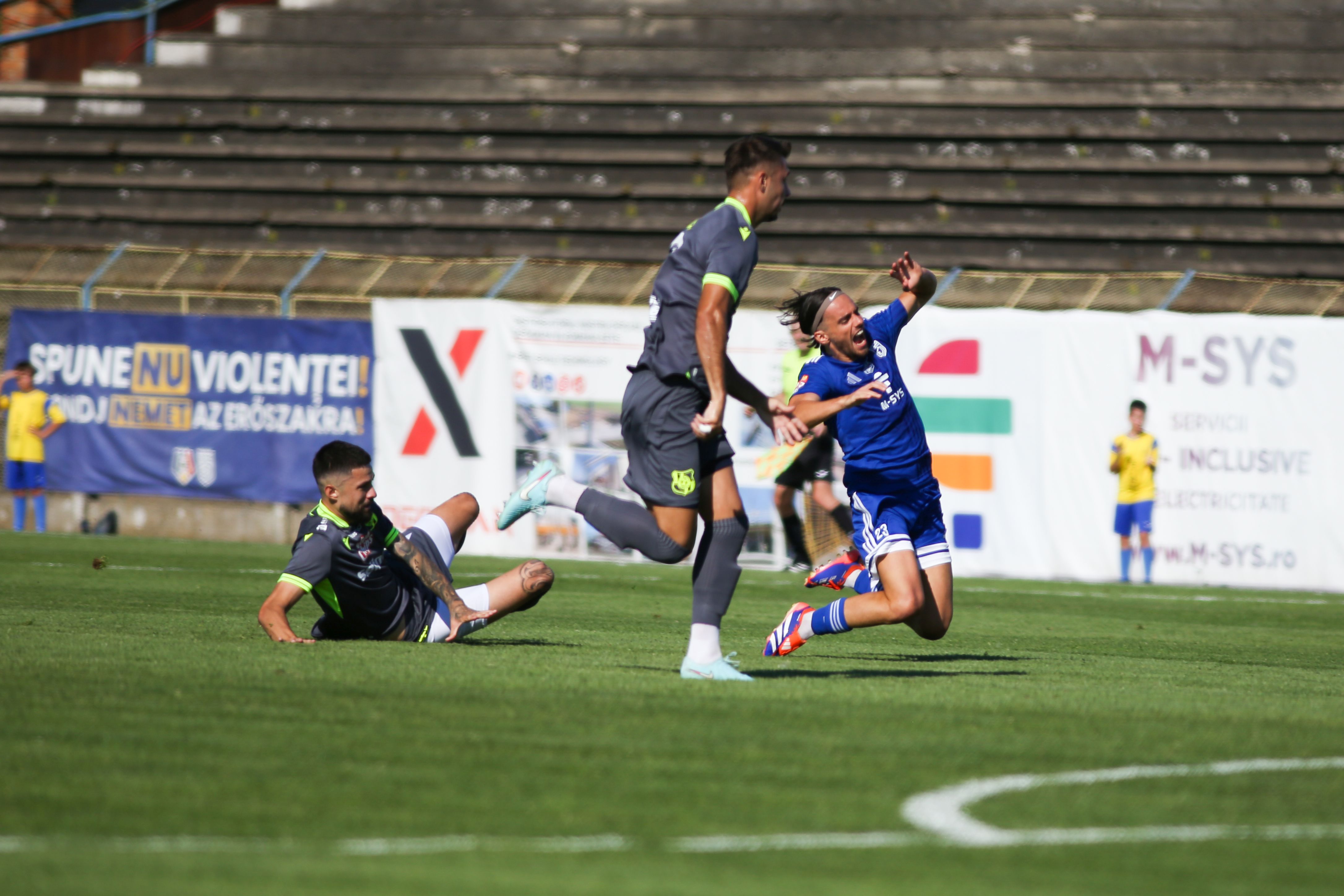 CSM Olimpia a pierdut pe teren propriu
